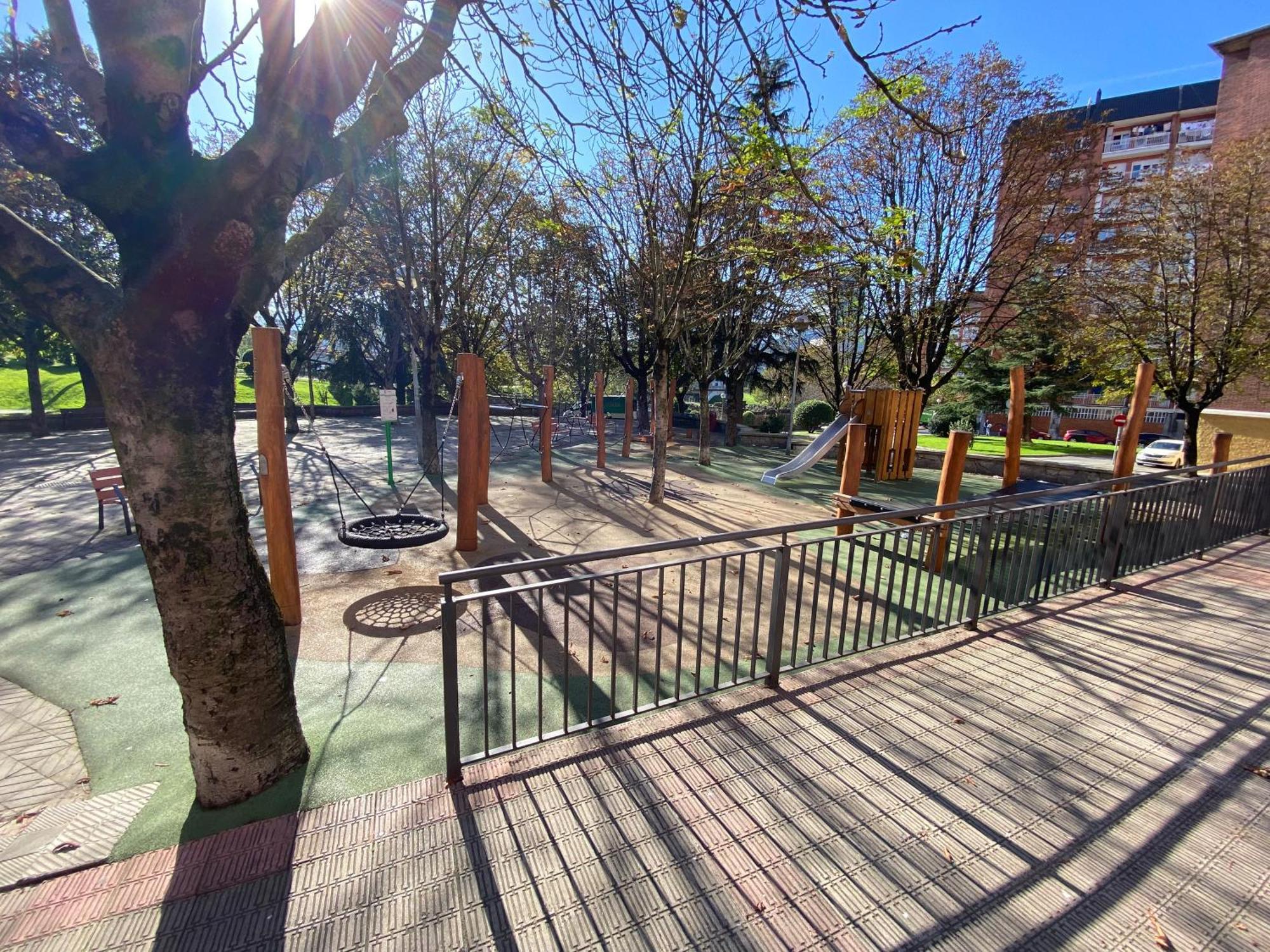 Piso Deluxe Centro Cerca Del Bec Barakaldo Exterior foto